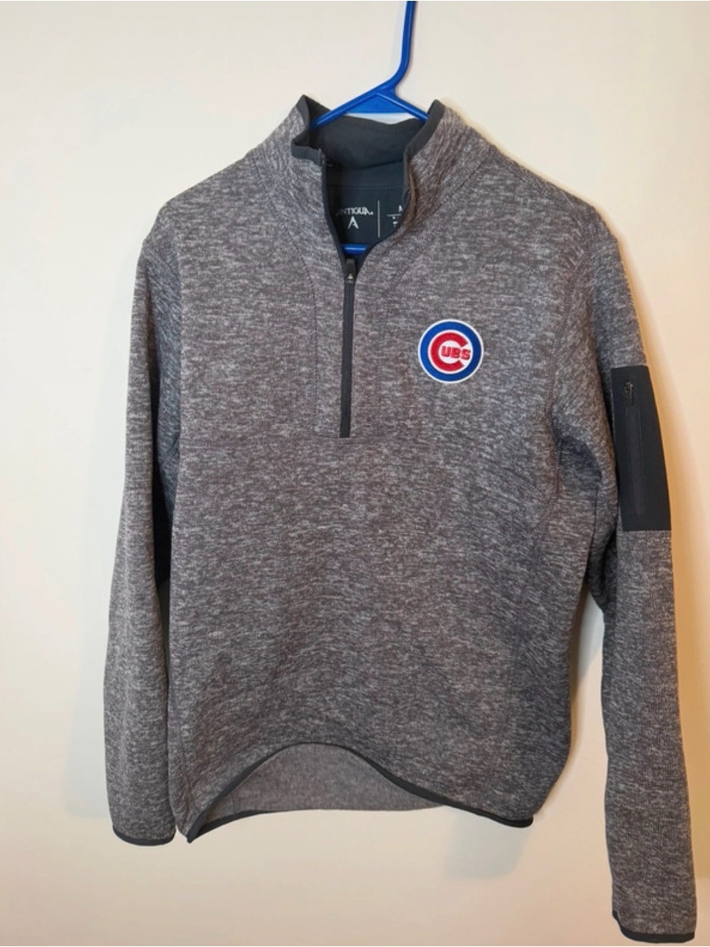 Men's Grey Quarter-Zip Sweater with Team Patch‎